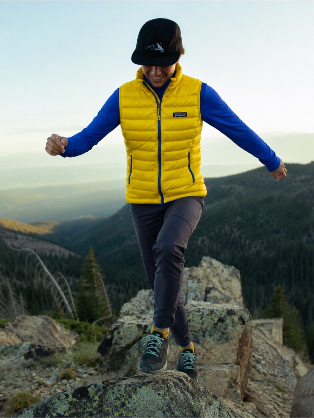 Patagonia Down Vest Size Small Sulphur Yellow Gold Puffer Vest Cobalt Blue